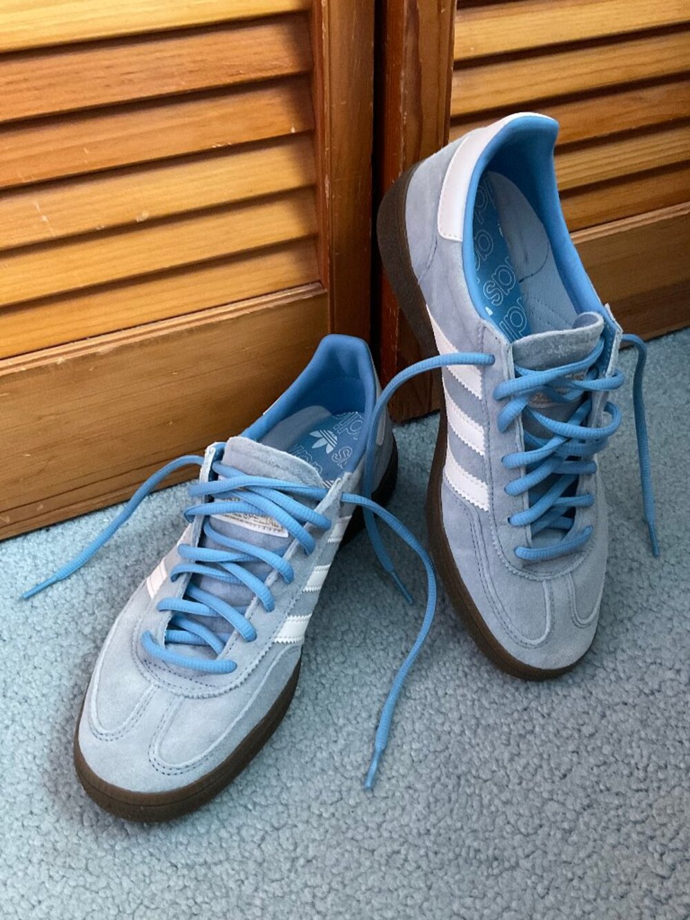 ADIDAS HANDBALL SPEZIAL EXCELLENT 6 1/2 LIGHT BLUE